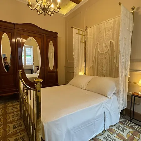 Monreal Boutique Townhouse - R024rm4 בית הארחה פאולה