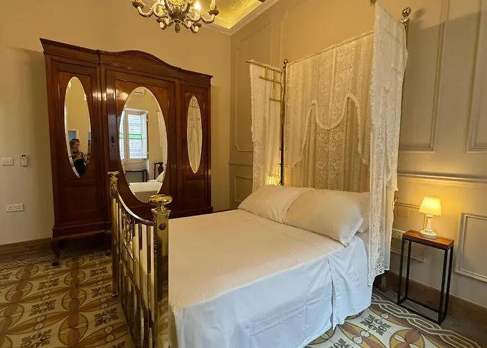 Monreal Boutique Townhouse - R024rm4 Konukevi Paola